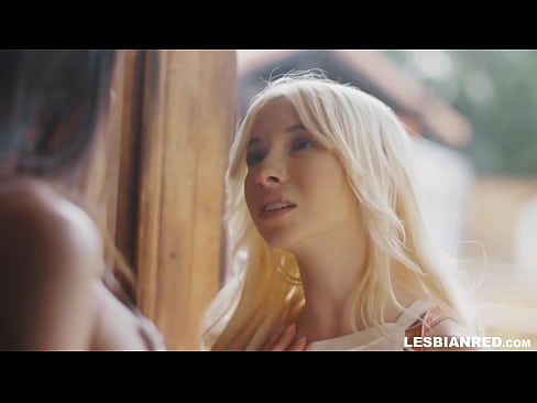 ❤️ It-tifla tiġi d-dar ftit xhur wara u tispiċċa tiekol il-pussy tal-stema taghha Porno f'mt.pi-porno.ru ️❤